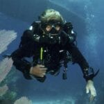 female-technical-diver-wearing-a-rebreather